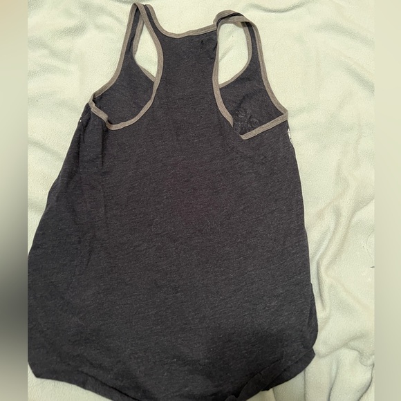 Hollister tank top, size XS - Picture 2 of 2